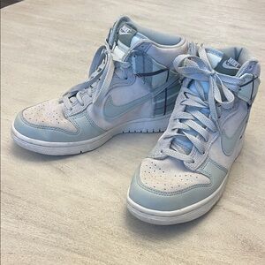 Nike Dunk High GS Tartan Plaid White‎ DV1724-100 Sneaker - Women’s 8.5/Kids 7Y